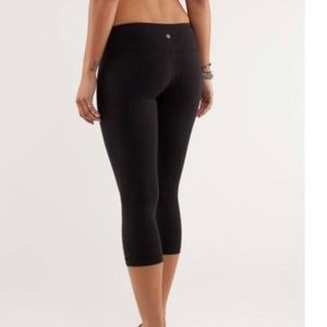 Lululemon wonder under crop reversible
